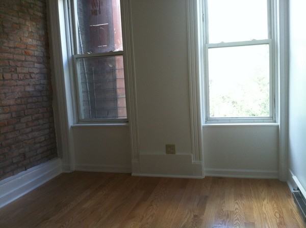 737 Lexington Ave GARDEN - Photo 2 of 9