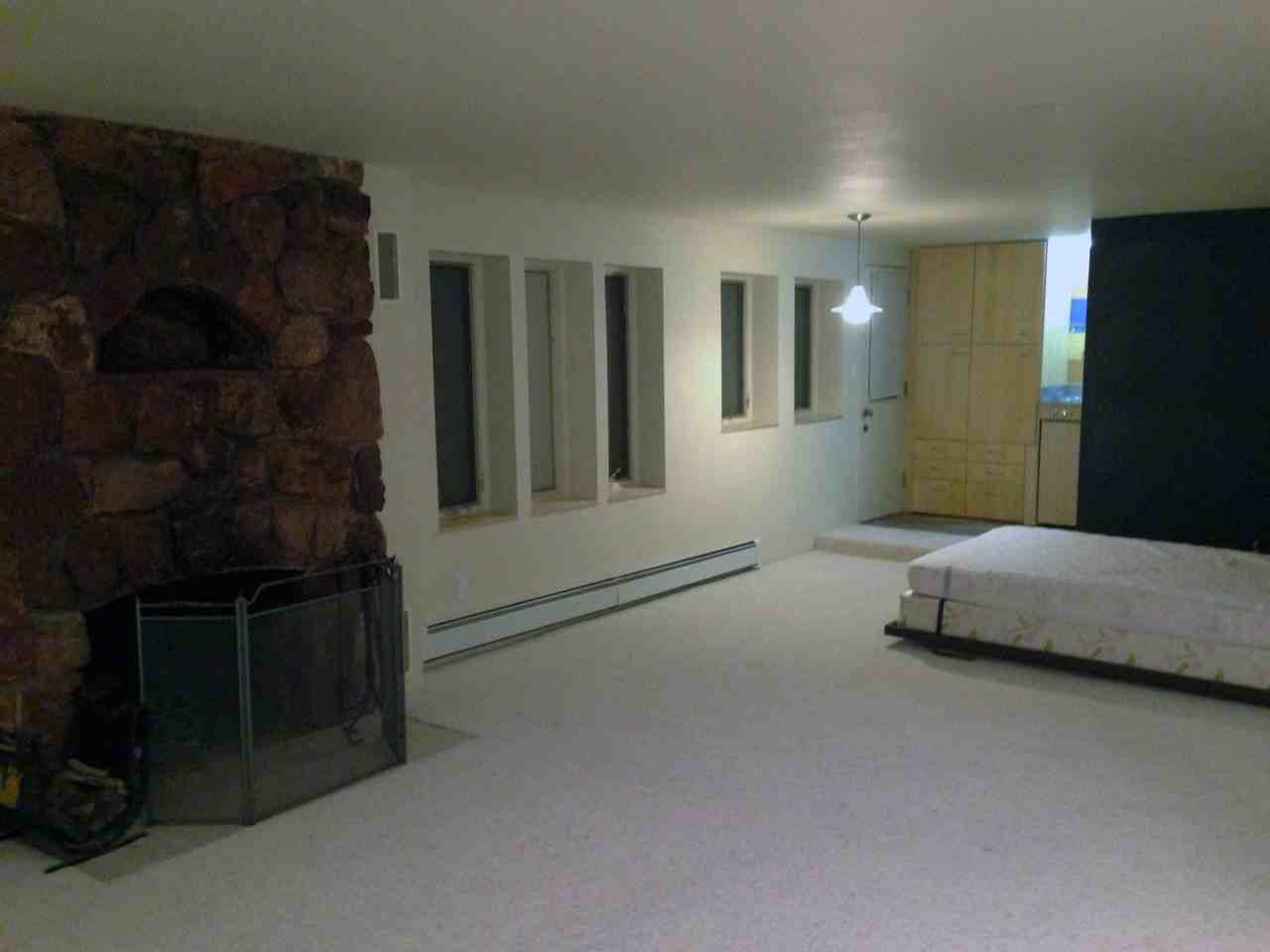 10025 Mesa Rd - Photo 2 of 7