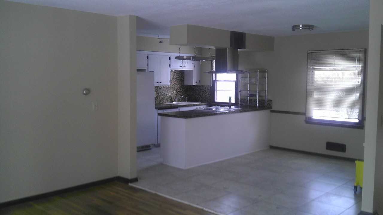 13607 Fordham Ave - Photo 3 of 15