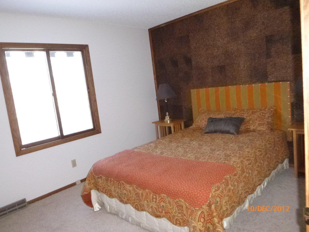 1532 S Timber Ridge - Photo 3 of 9