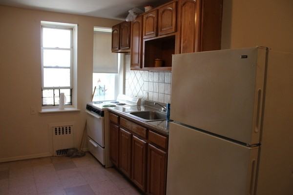 929 Jefferson Ave #4L