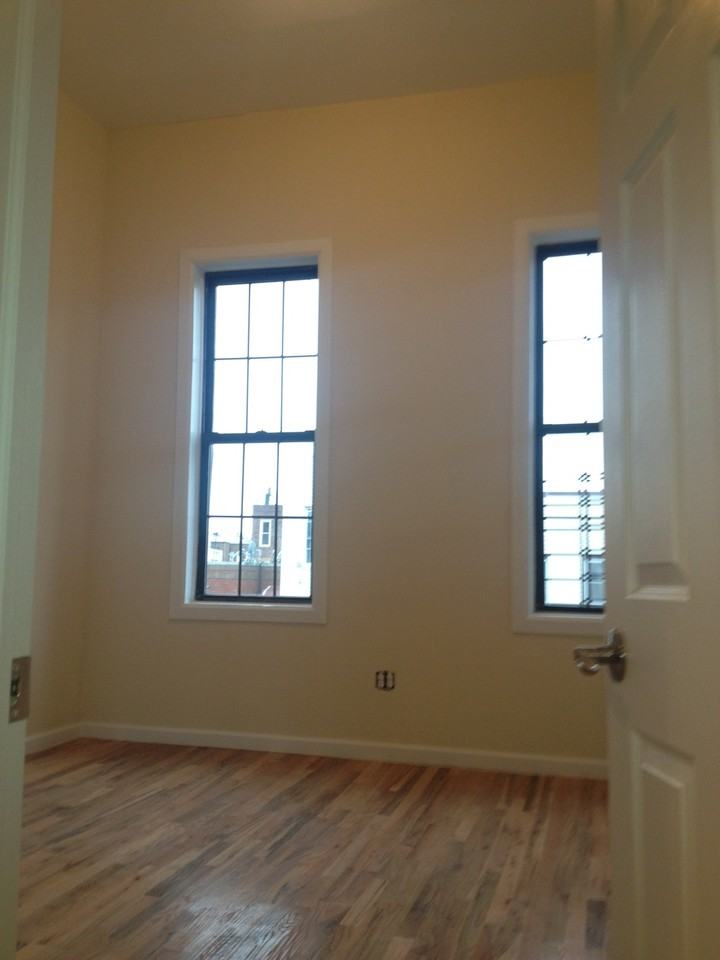 140 Grove St GARDEN - Photo 2 of 6