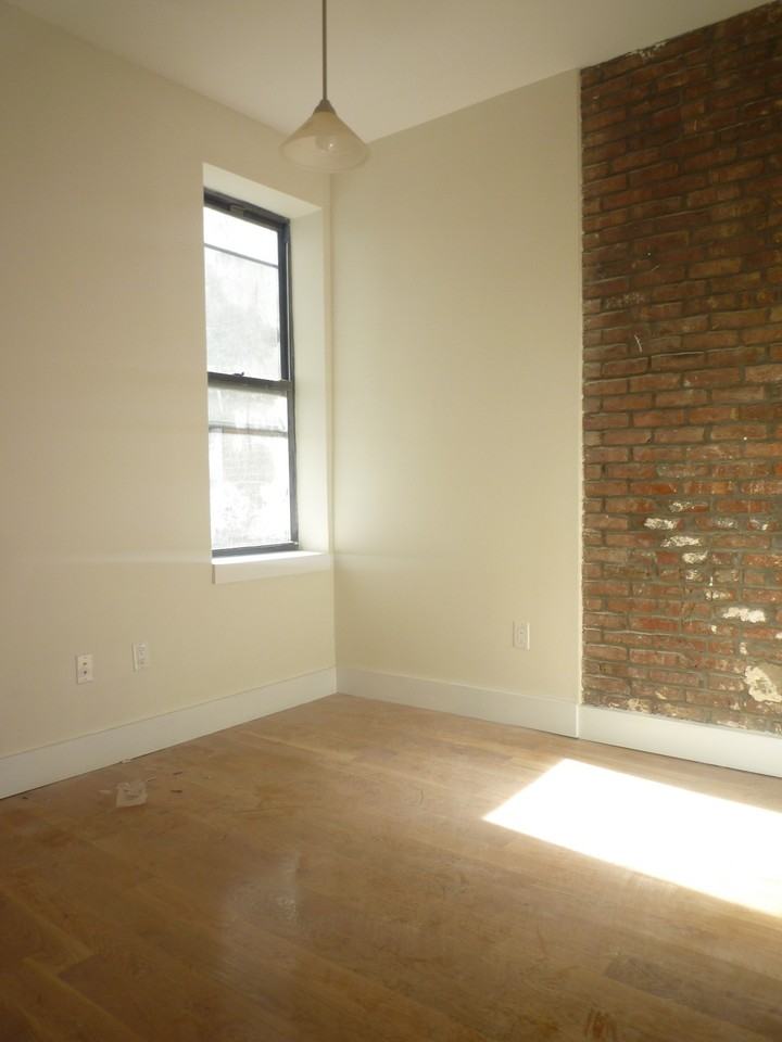 200 Madison St - Photo 2 of 4