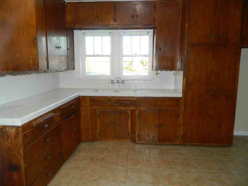 1154 E 149th St - Photo 3 of 13