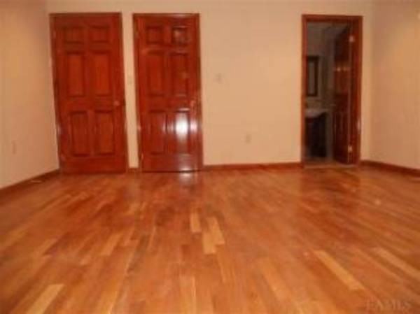 67 W 164th St 2FAMILY - Photo 2 of 8