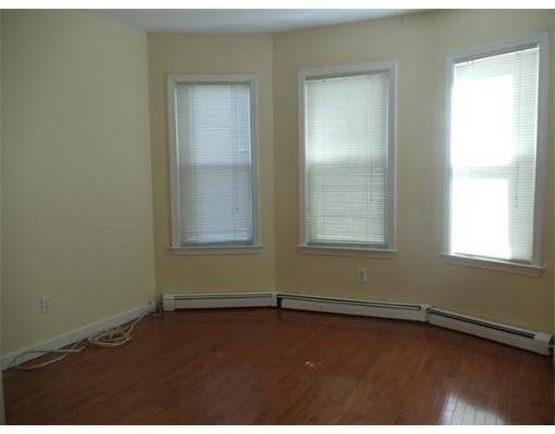 8 Iroquois 1 - Photo 2 of 8