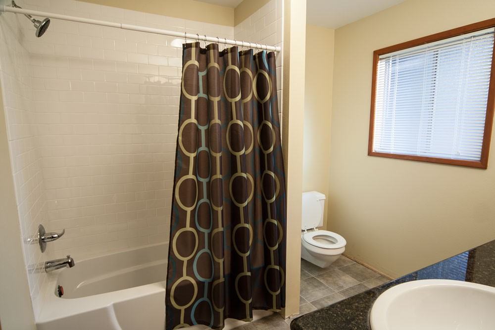 4224 NE Shaver St - Photo 2 of 8