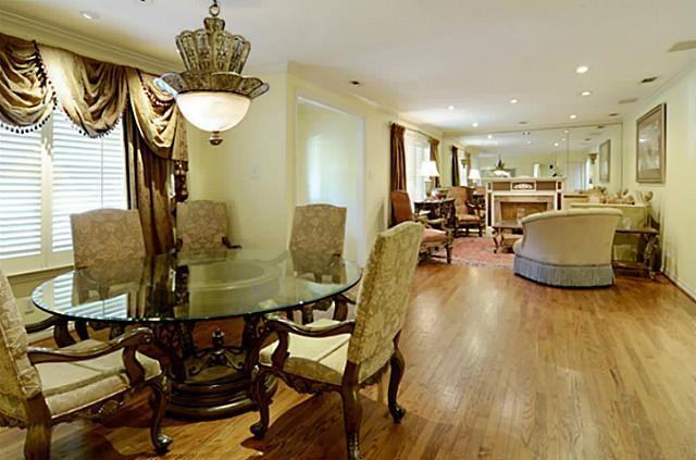 6006 Lupton Dr - Photo 3 of 4