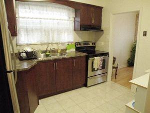 766 Brimorton Dr - Photo 3 of 9