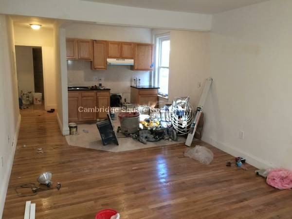 400 Broadway - Photo 3 of 4