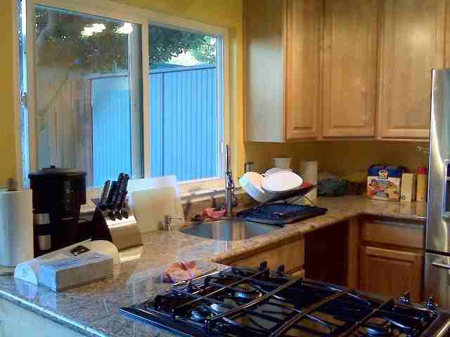 1912 Vinedale Square - Photo 2 of 4