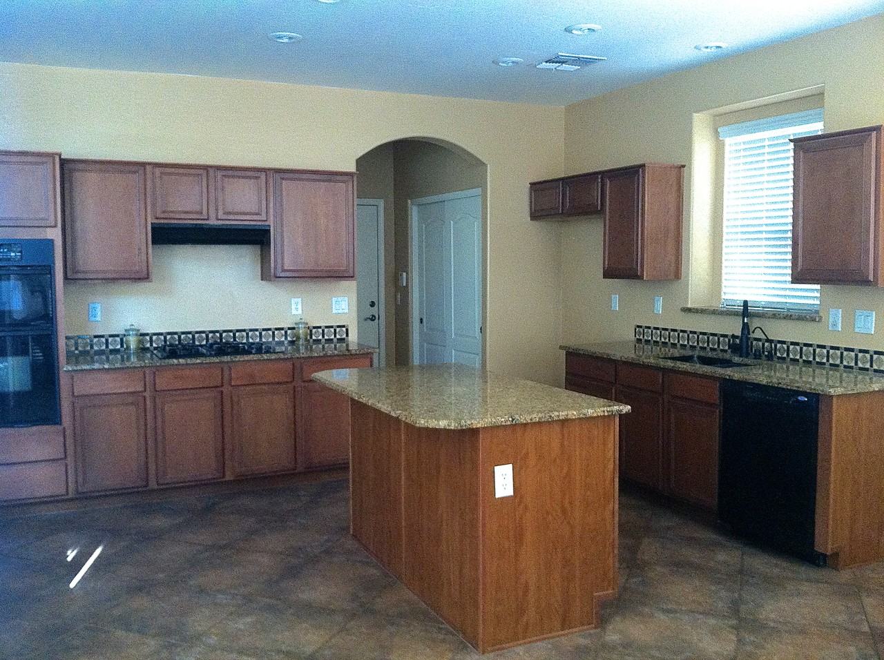 16209 W Hilton Ave - Photo 3 of 35
