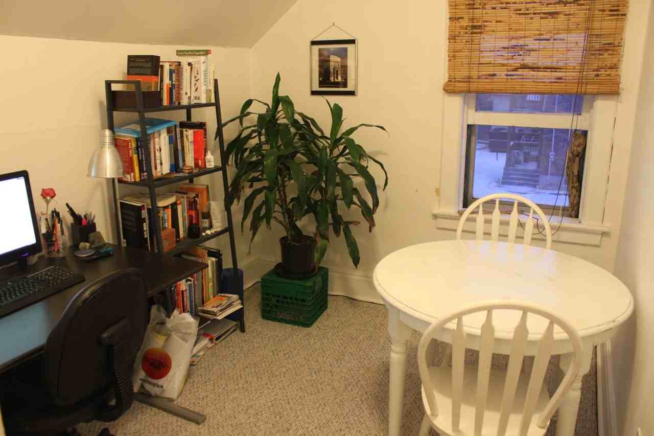 140 Dawson St - Photo 3 of 4