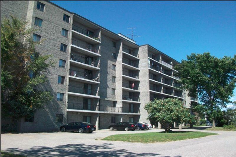 295 Lakeshore Dr, North Bay, ON P1A 3N8 2 Bedroom Apartment for Rent