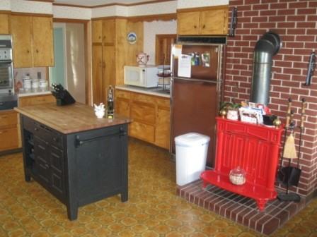 1158 Western Ave - Photo 3 of 11