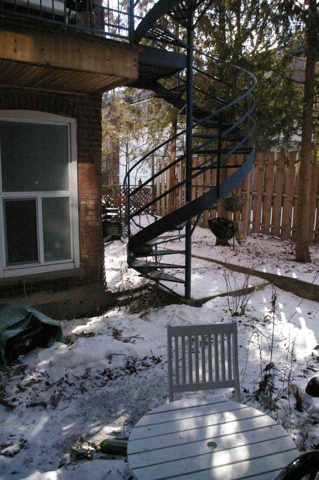 4274 Avenue de l'Hôtel-de-Ville - Photo 3 of 5