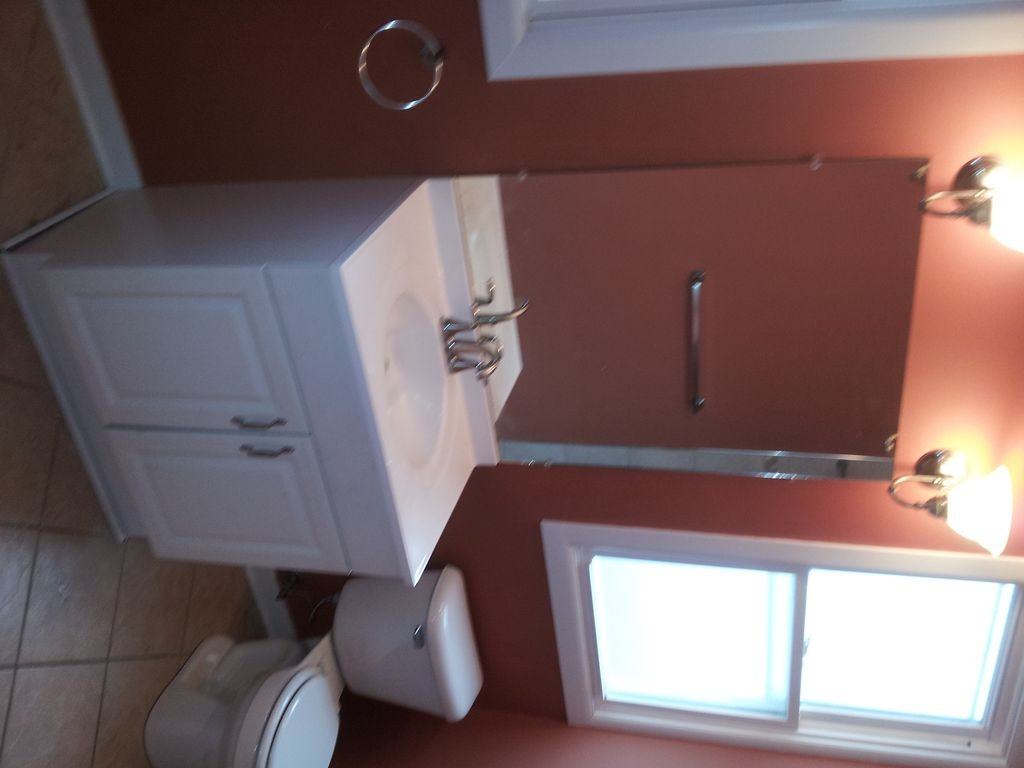 116 N May St - Photo 3 of 9