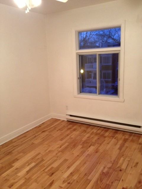 5159 Avenue d'Orléans - Photo 2 of 8