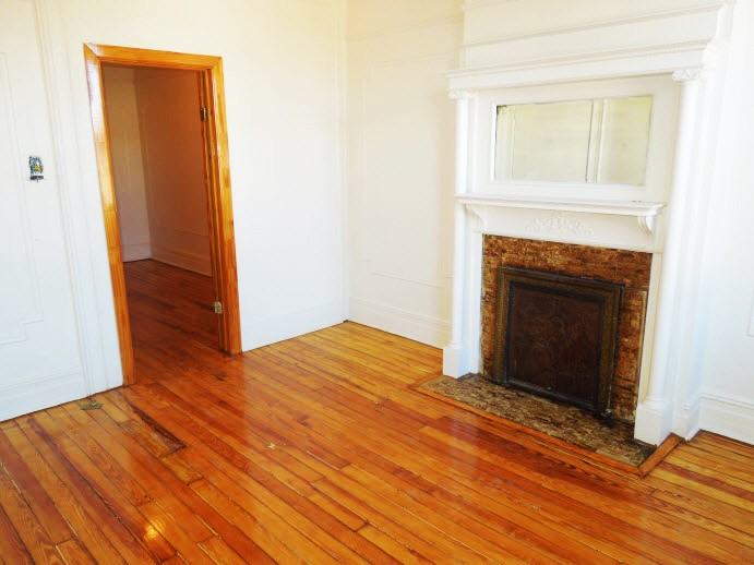 550 Bainbridge St - Photo 2 of 8