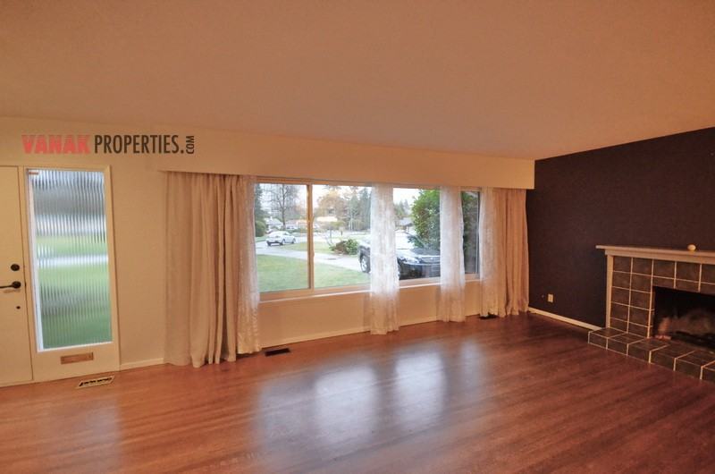 1974 Belle Isle Pl - Photo 3 of 11