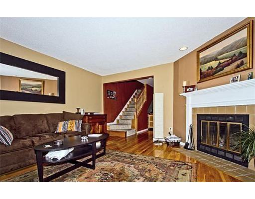 41 Breakwater Dr - Photo 3 of 17