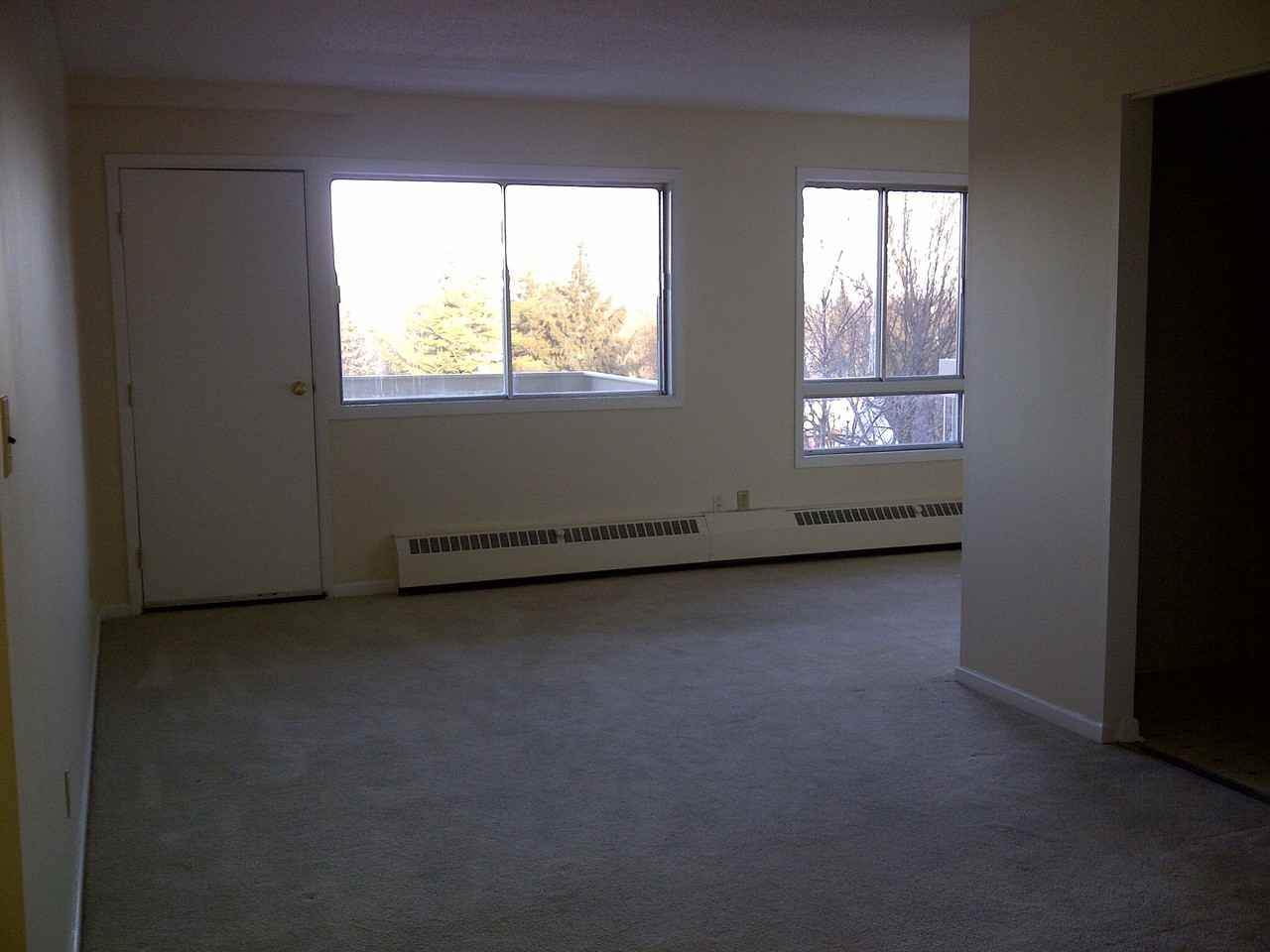 165 Carss Ave 206, Smiths Falls, ON K7A 4A9 1 Bedroom Apartment for