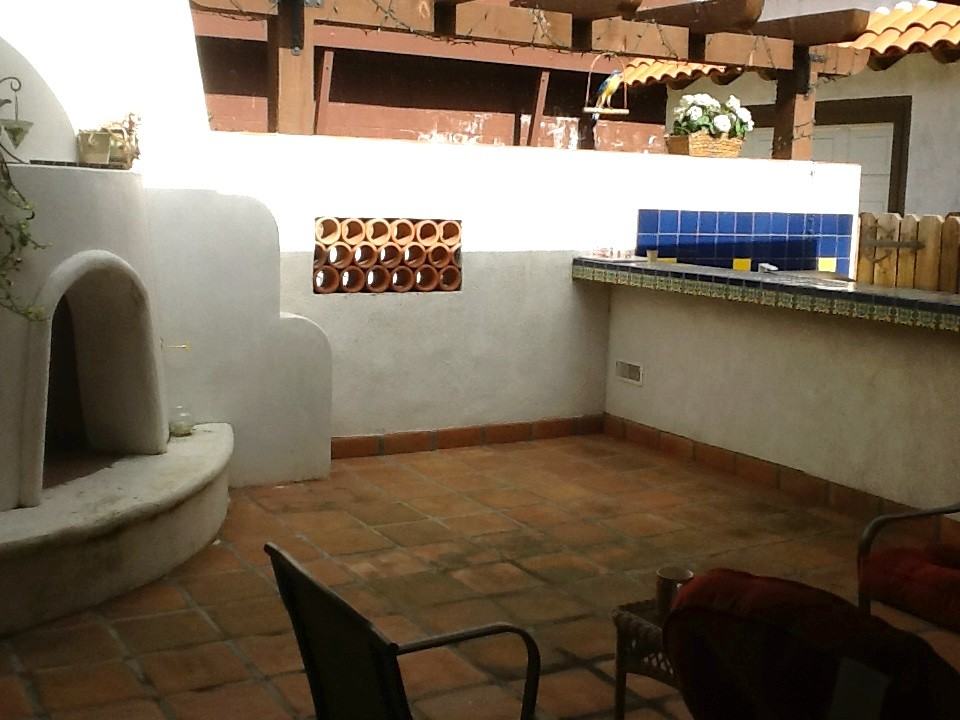 4115 Twiggs St - Photo 2 of 10