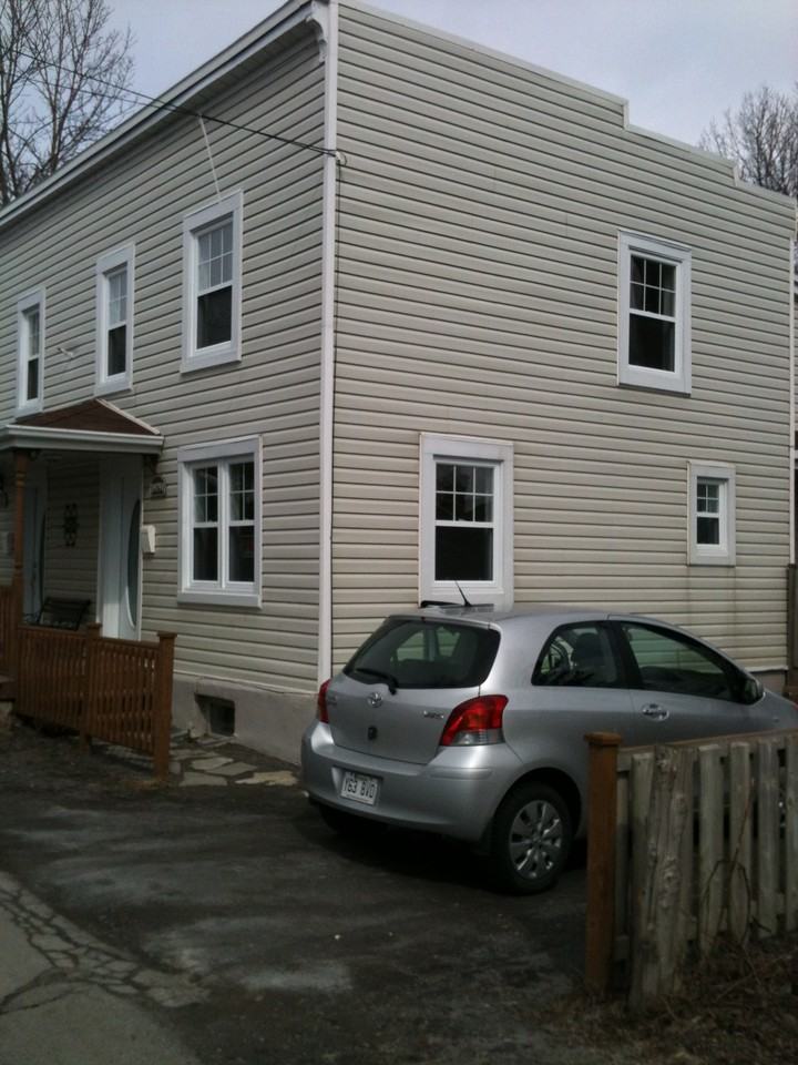 19791 Boul Gouin O #19791 - Photo 2 of 6