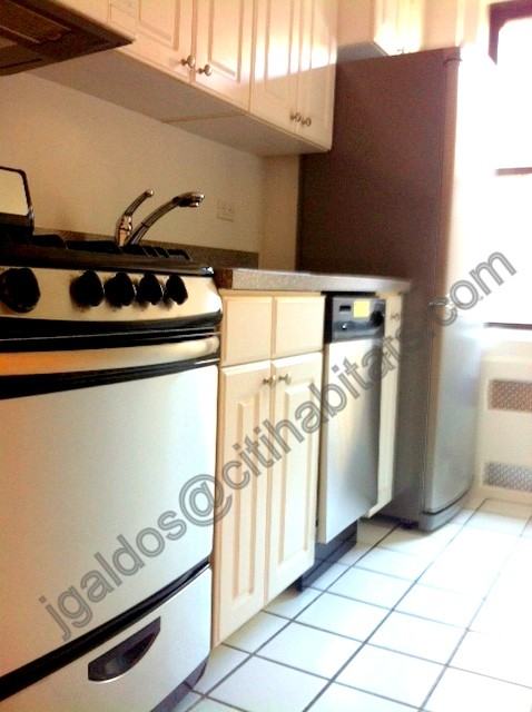 95 Christopher 4A - Photo 2 of 5