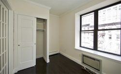 300 W 13th St - Photo 2 of 4