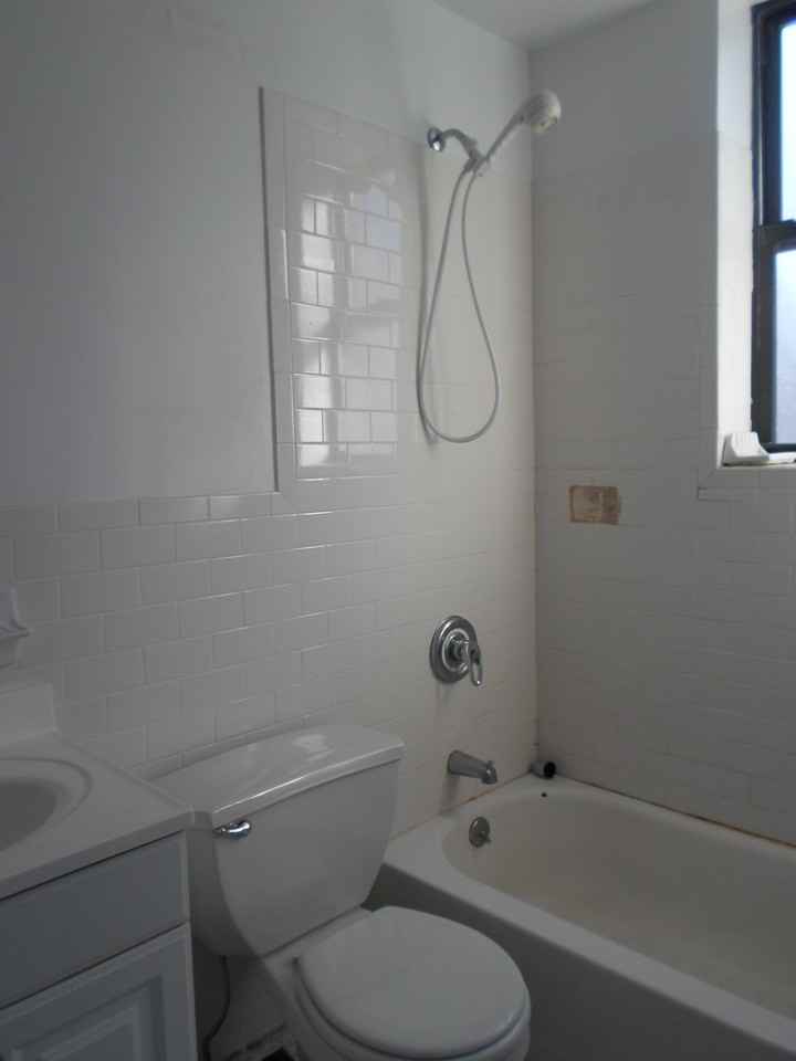 25 Grove St #8 - Photo 3 of 3