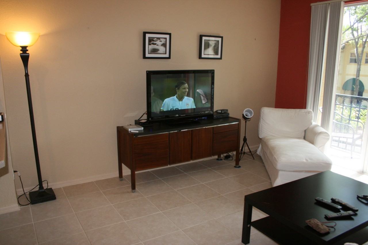 610 Arbor Lake Ln - Photo 3 of 8