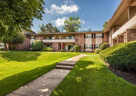 Fountain Parc - Reel 33 of 33