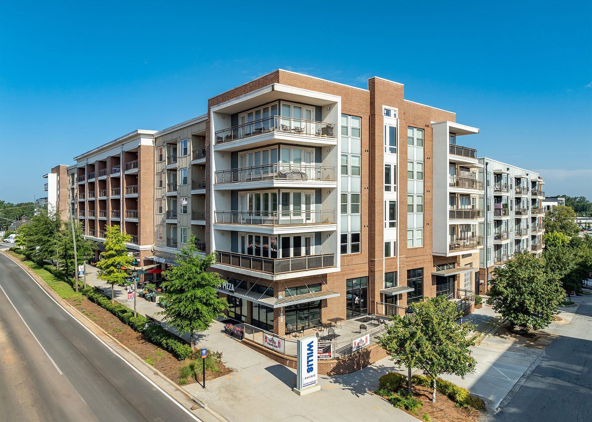 Willis Avondale Estates Apartments - Reel 23 of 28